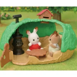 Epoch Everlasting Play Calico Critters Baby Hedgehog Hideout