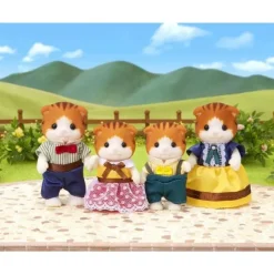 Best Epoch Everlasting Play Calico Critters Maple Cat Family