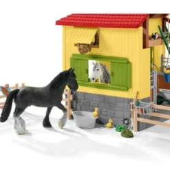 Discount Schleich Horse Stable