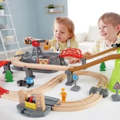 Outlet Hape Railway Bucket Builder Set