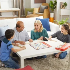 Outlet Hasbro Scrabble Board Game